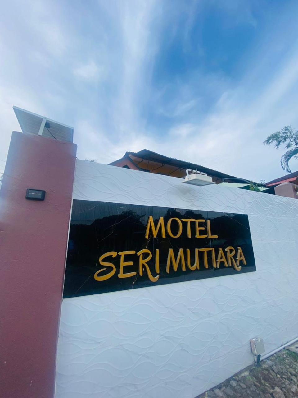 Motel Seri Mutiara Kuah Buitenkant foto