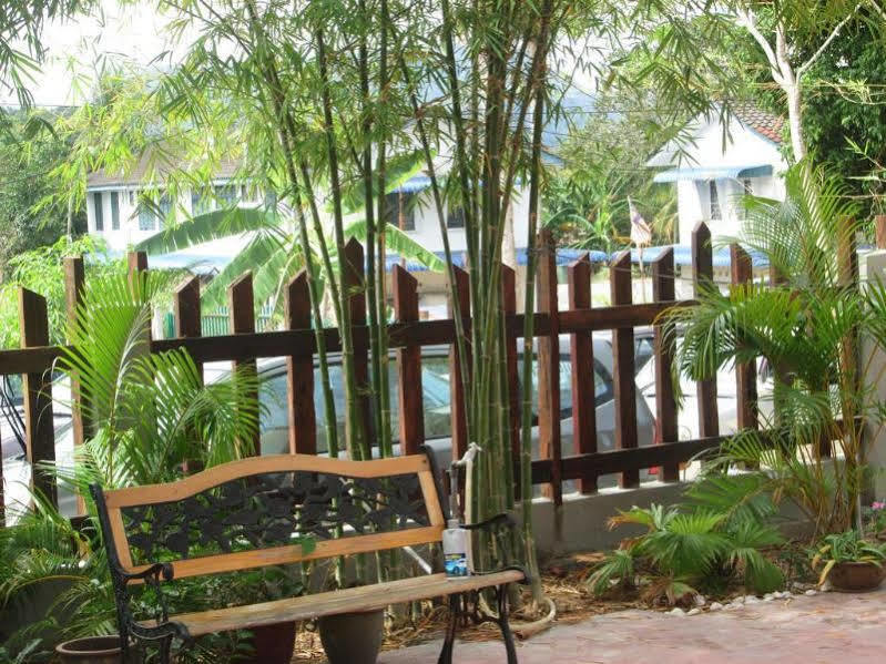 Motel Seri Mutiara Kuah Buitenkant foto